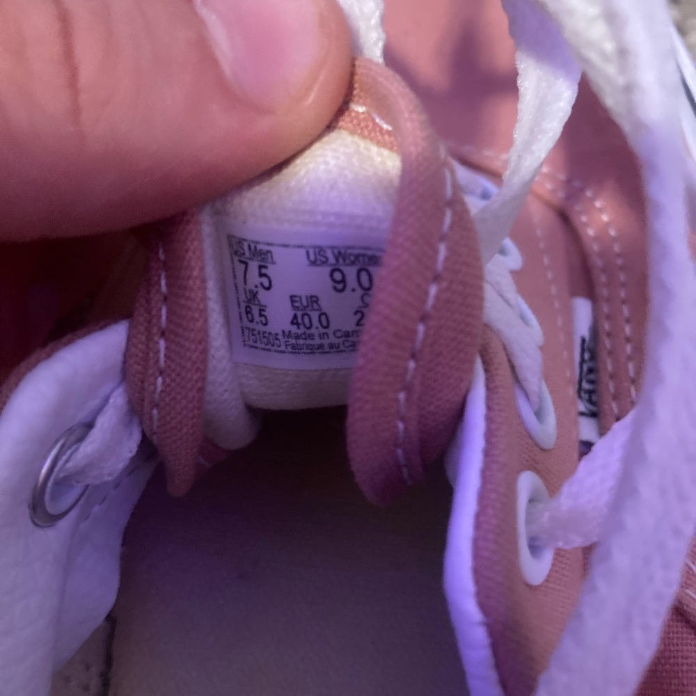 Vans - Picture 5 of 5